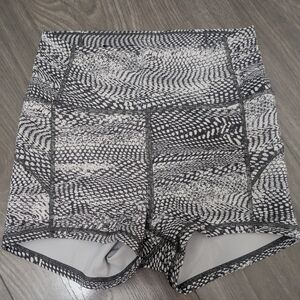 Lululemon In Movement Shorts Size 4 Worn Once Perfect Condition